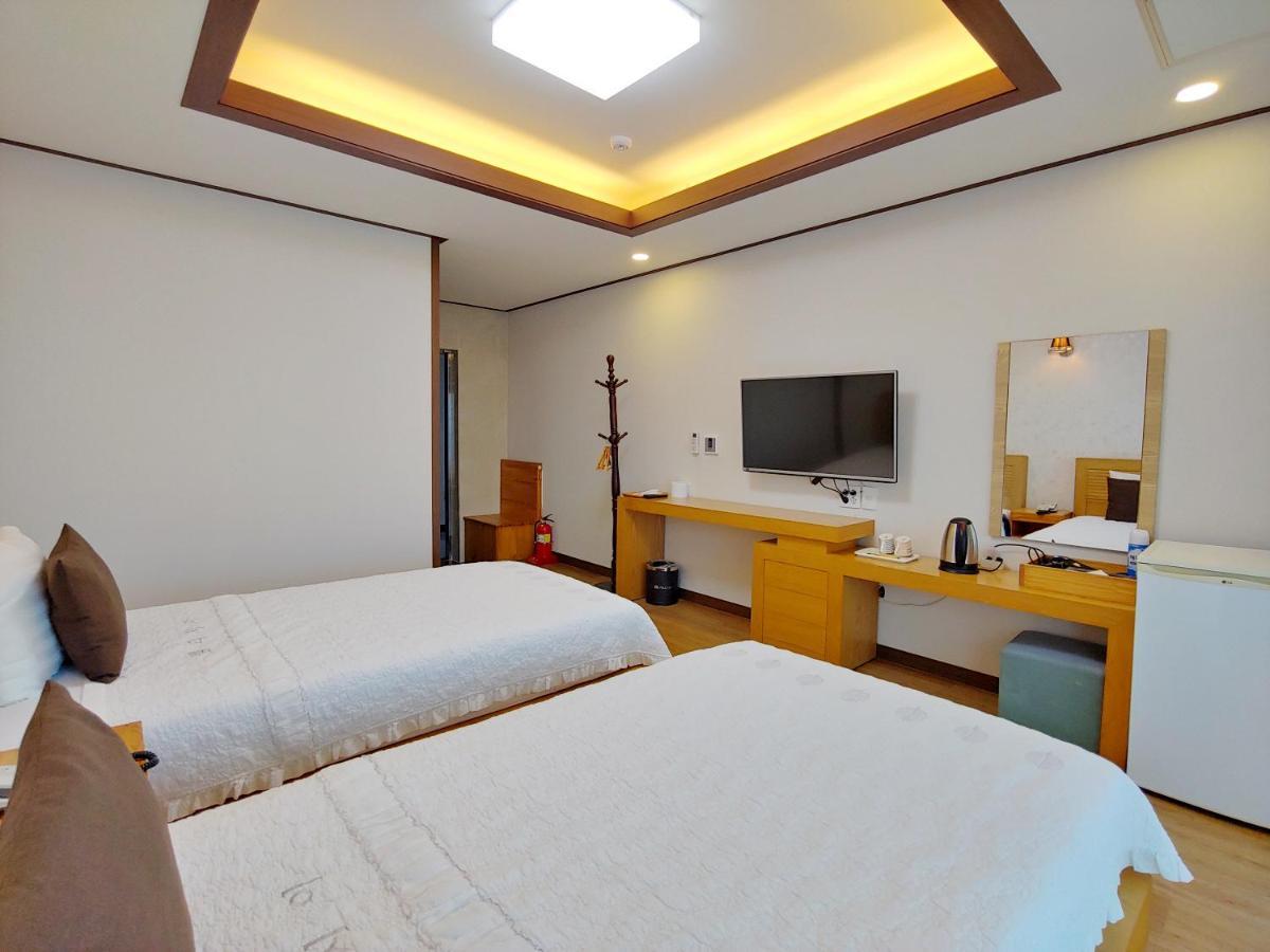 Fellisia Hotel Szogüpho Kültér fotó