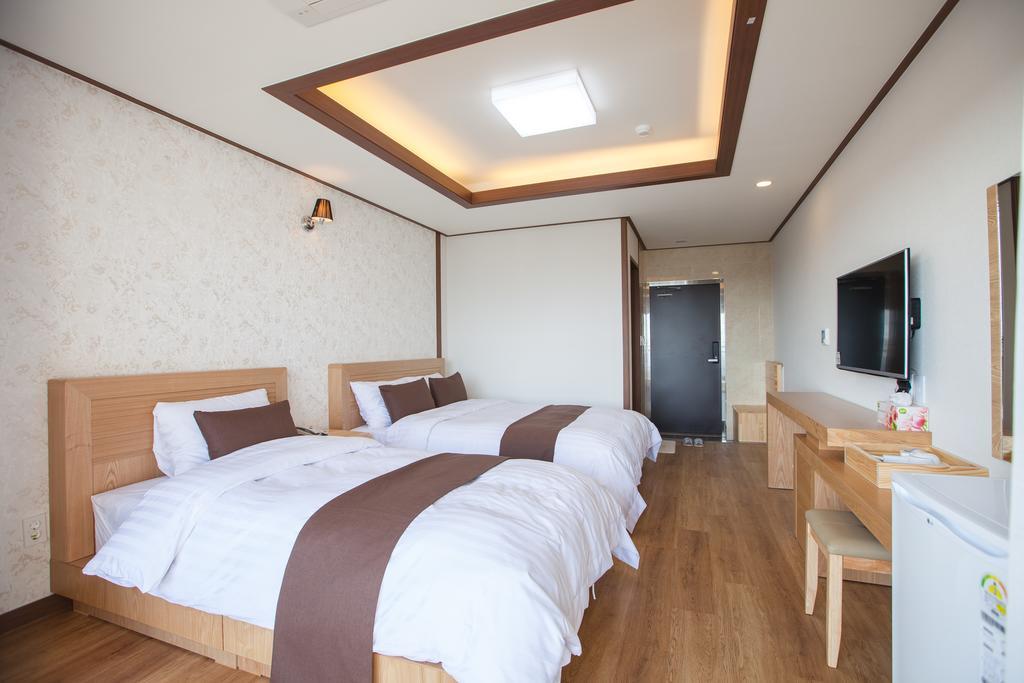 Fellisia Hotel Szogüpho Kültér fotó